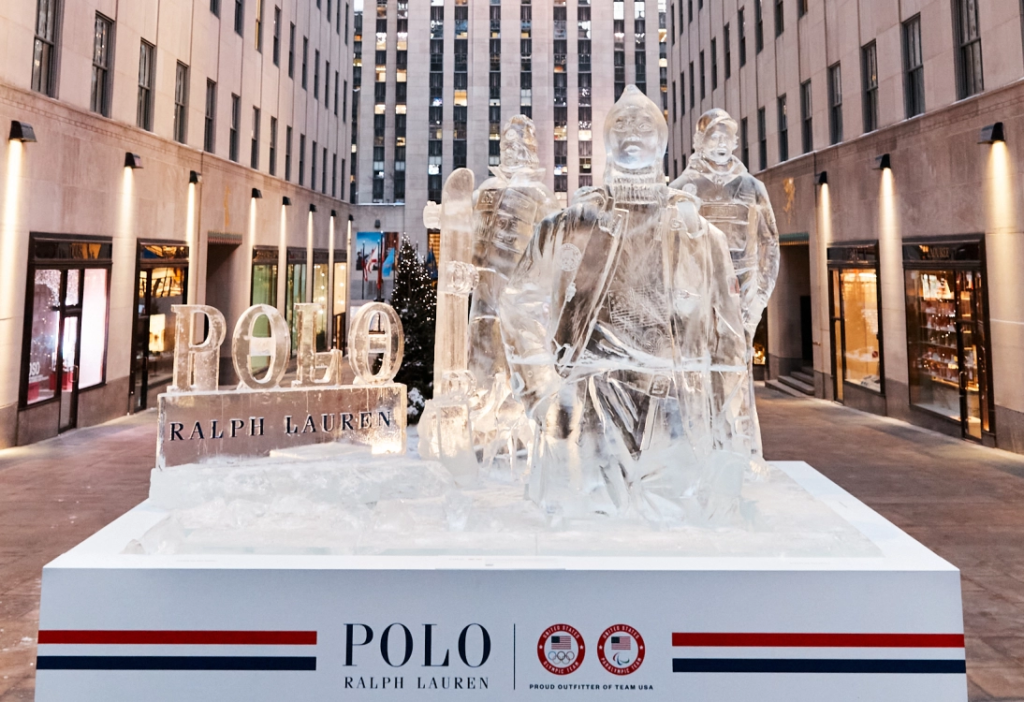 Ralph Lauren cria instalação de gelo do Team USA no Rockefeller Center