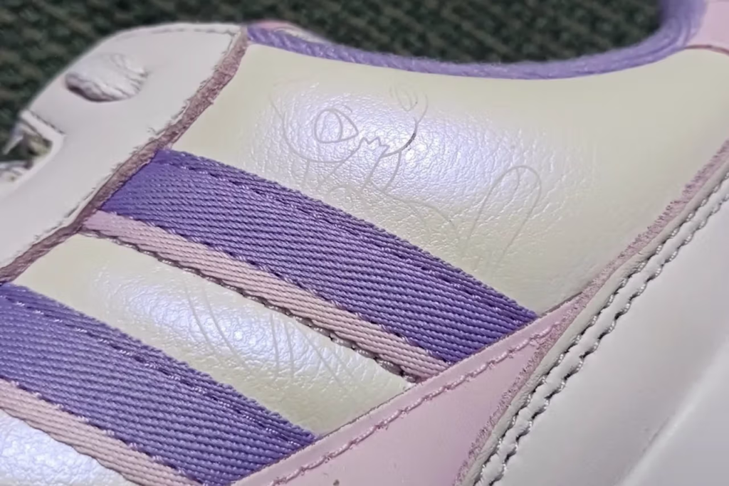 Pokémon x adidas ZX 8000 “Mewtwo” surge como homenagem aos 30 anos da franquia, unindo design, nostalgia e cultura sneaker.