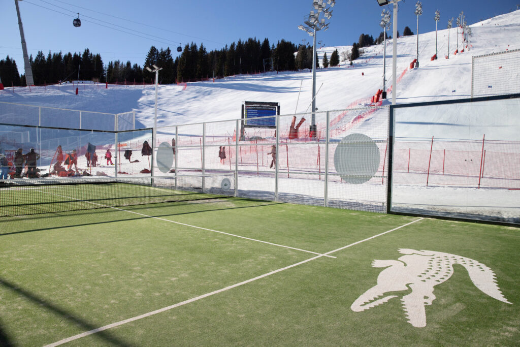 Lacoste em Courchevel inaugura suas primeiras quadras de padel