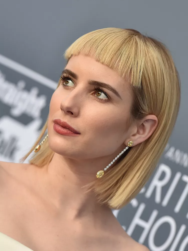 Micro bangs: a tendência segue em alta e redefine o estio da franja curta