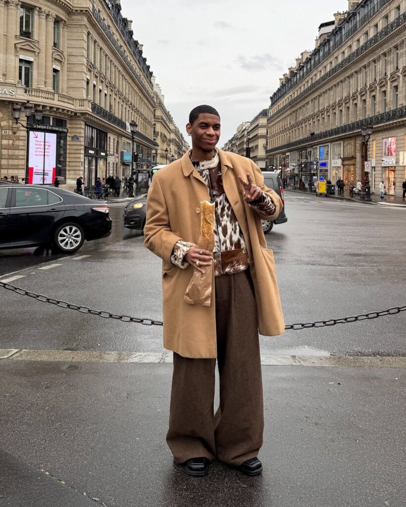 Como usar calça oversized: a tendência que tomou o street style