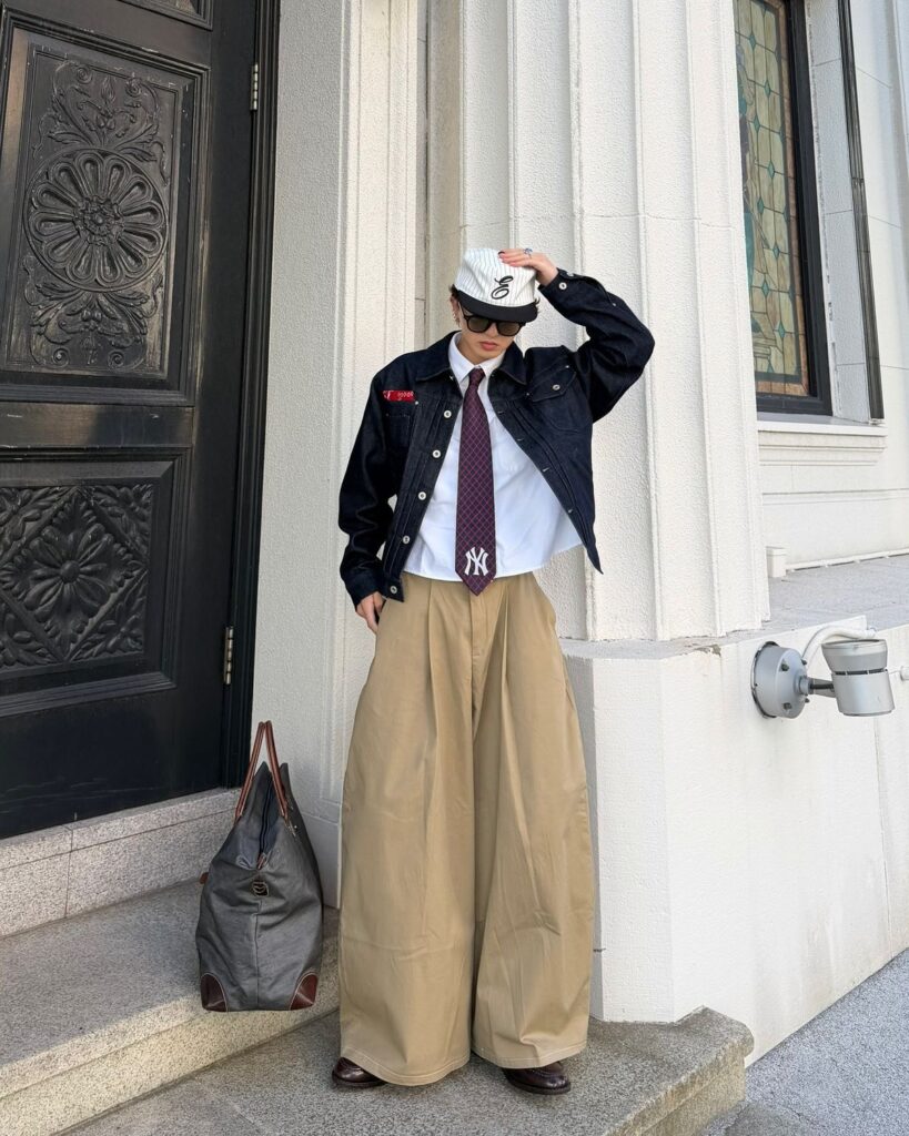 Como usar calça oversized: a tendência que tomou o street style