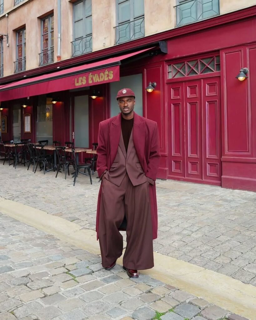 Como usar calça oversized: a tendência que tomou o street style