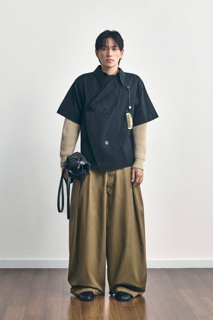 Como usar calça oversized: a tendência que tomou o street style