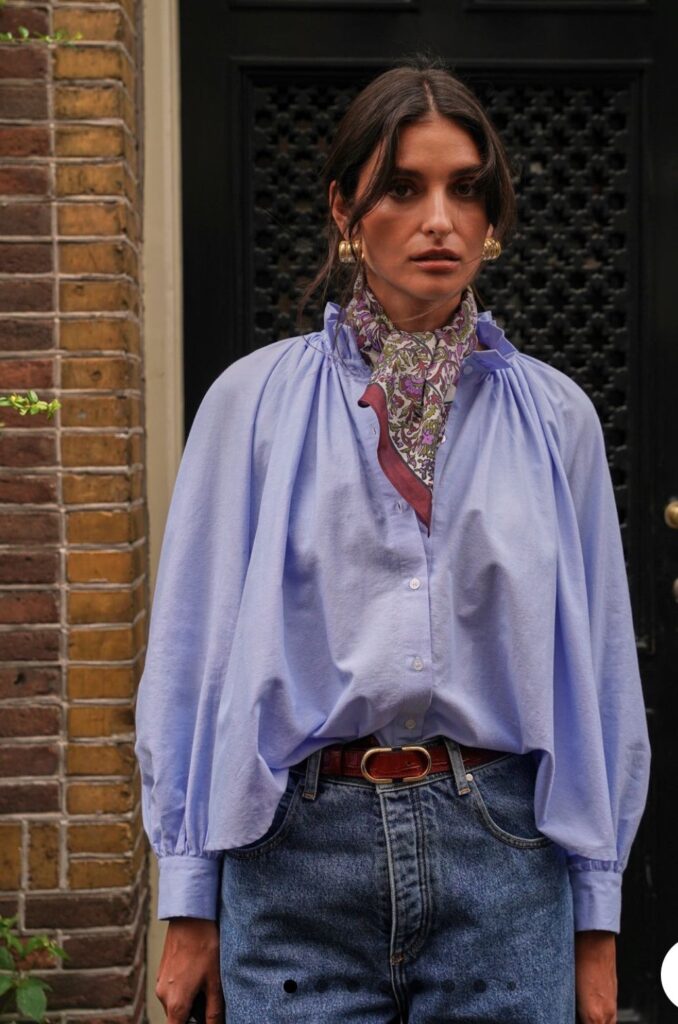 Como usar lenço no pescoço: o detalhe que transforma o look