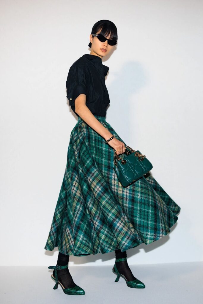 Saia xadrez é tendência no street style