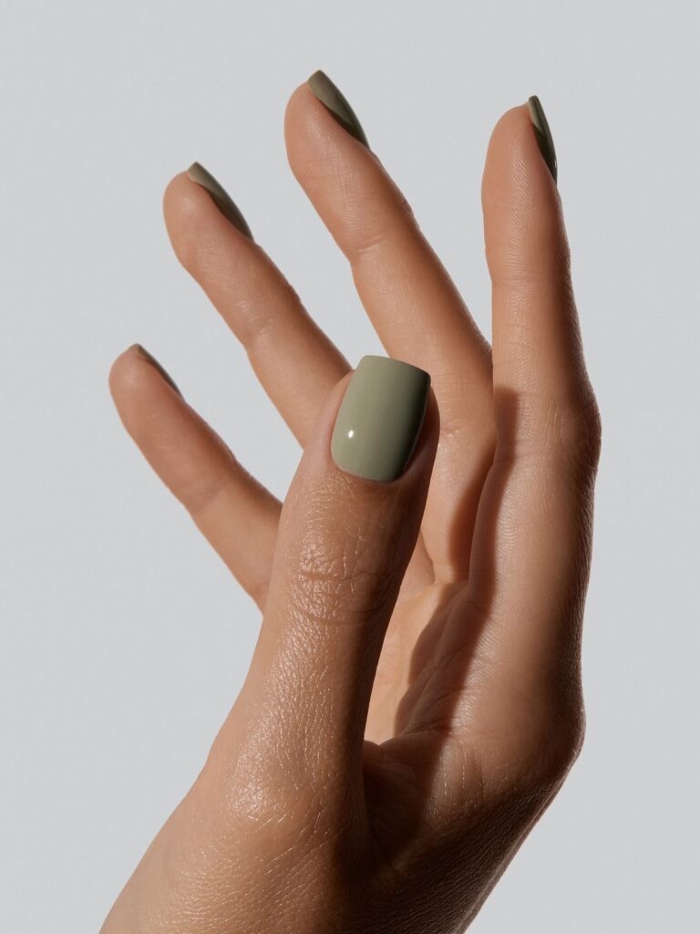 Cores de esmalte em alta que estão dominando a temporada 2026