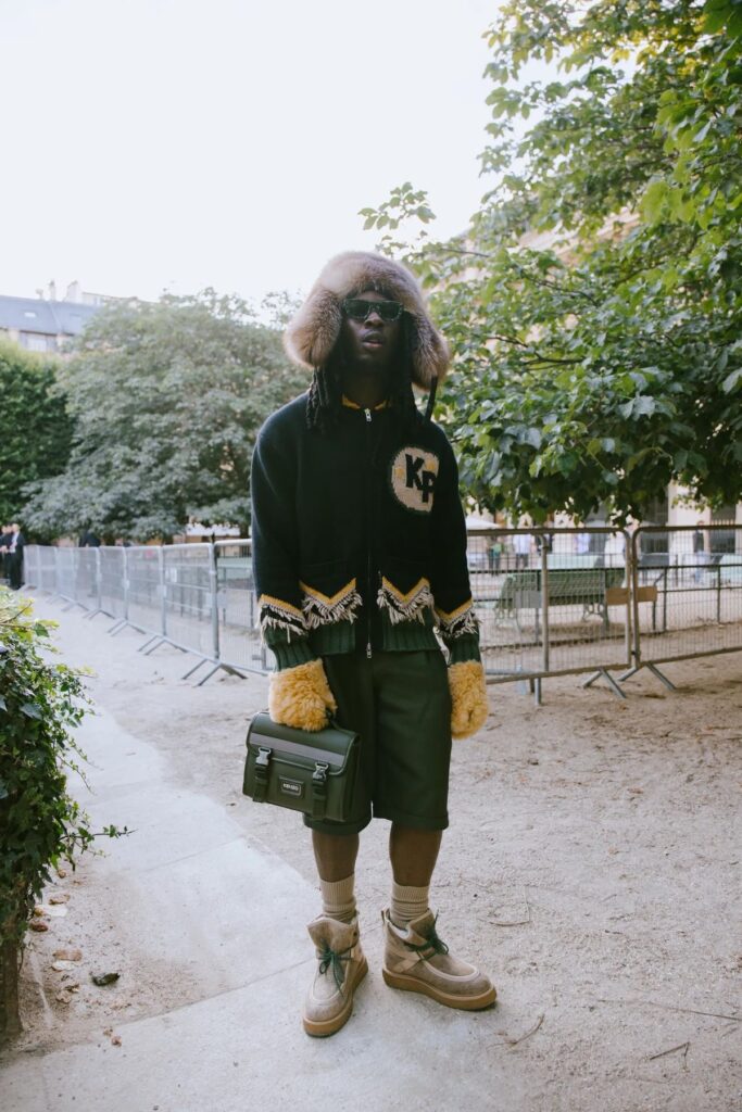 Handbags masculinas ganham destaque no street style masculino