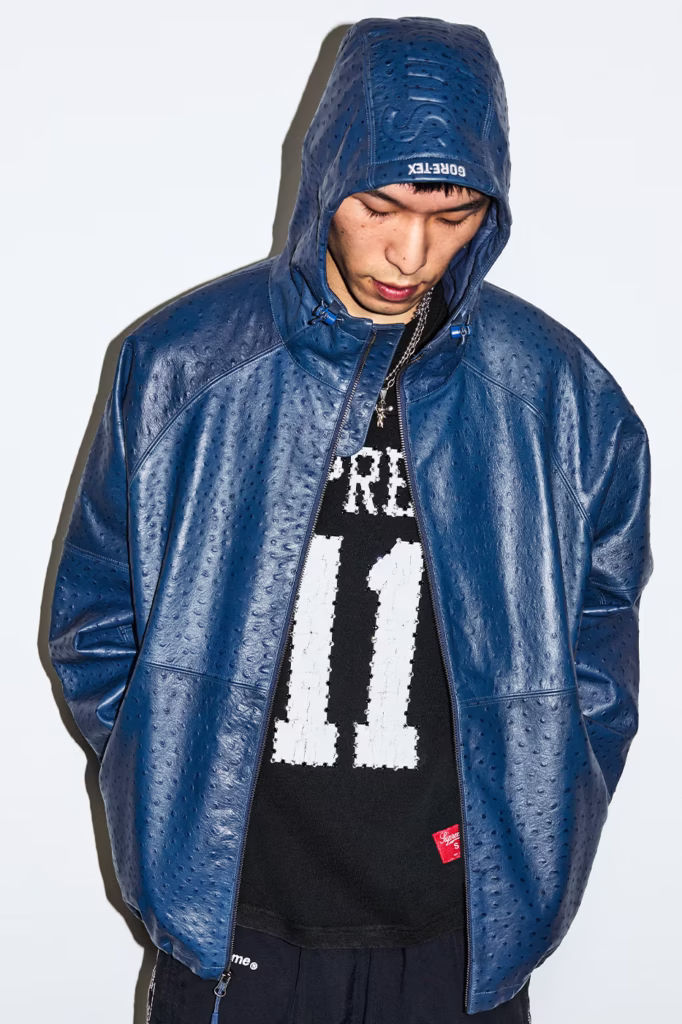 Supreme lança coleção SS26 com takeover na Las Vegas Sphere