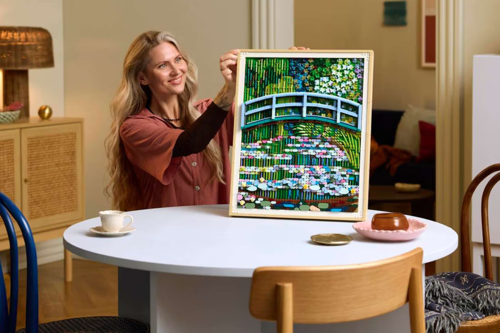 LEGO e The Met recriam 'The Water Lily Pond', obra-prima de Monet