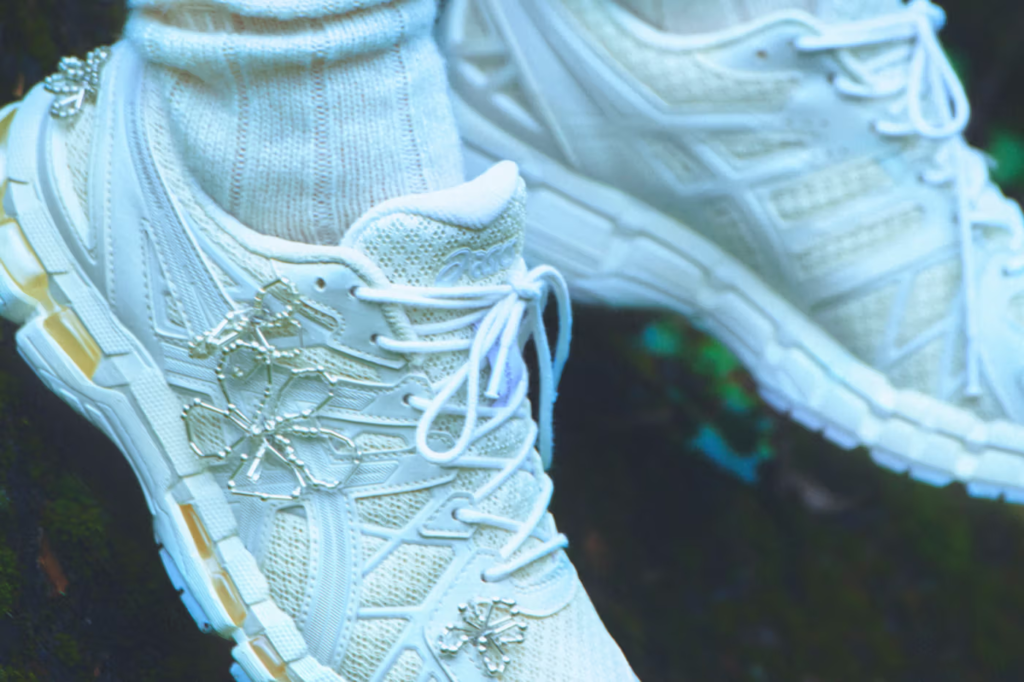 ASICS x Completedworks reinventa o GEL-KAYANO 20