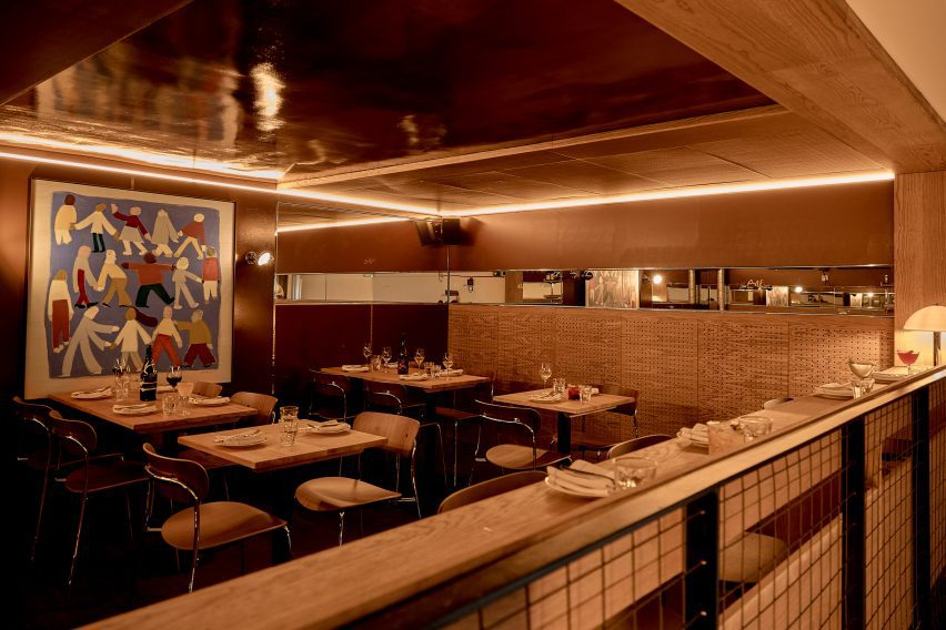 Bambi London Fields amplia listening bar em Hackney