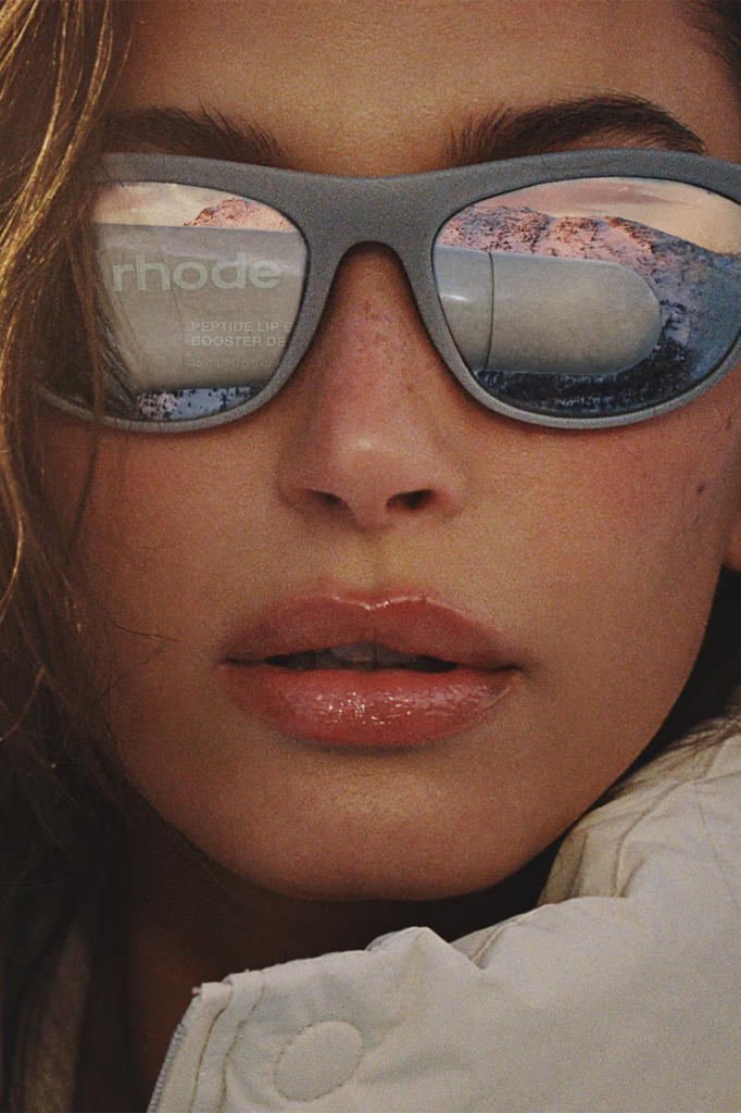 Rhode lança Caffeine Reset e Peptide Lip Boost
