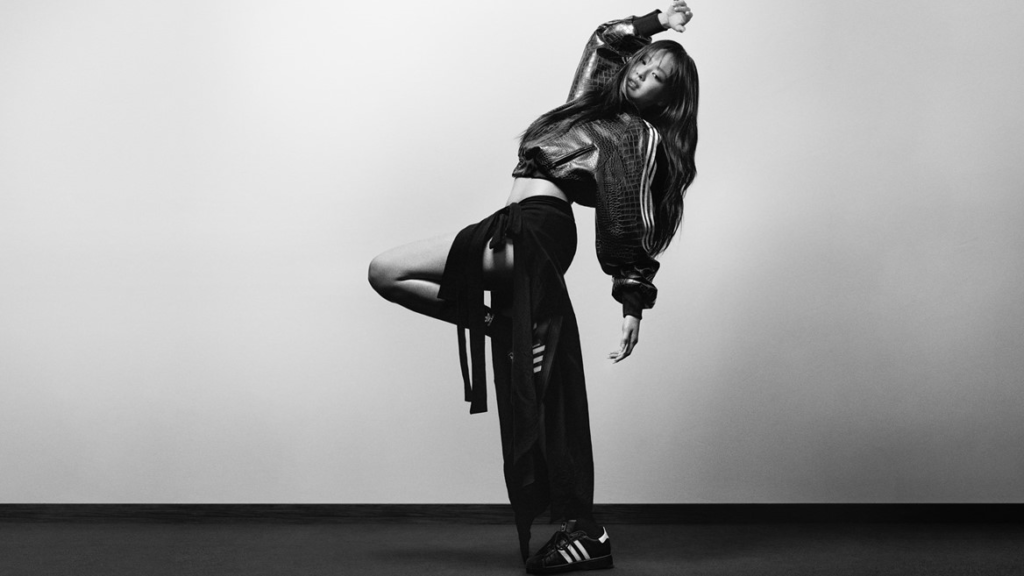 Adidas Superstar 2026 inicia novo capítulo com campanha global com Samuel L.Jackson, JENNIE, Kendall Jenner e James Harden