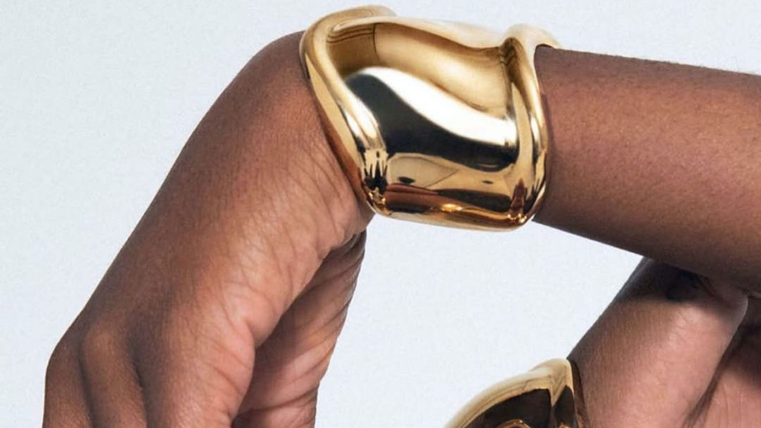 Tendências de joias 2026: maximalismo e vintage dominam