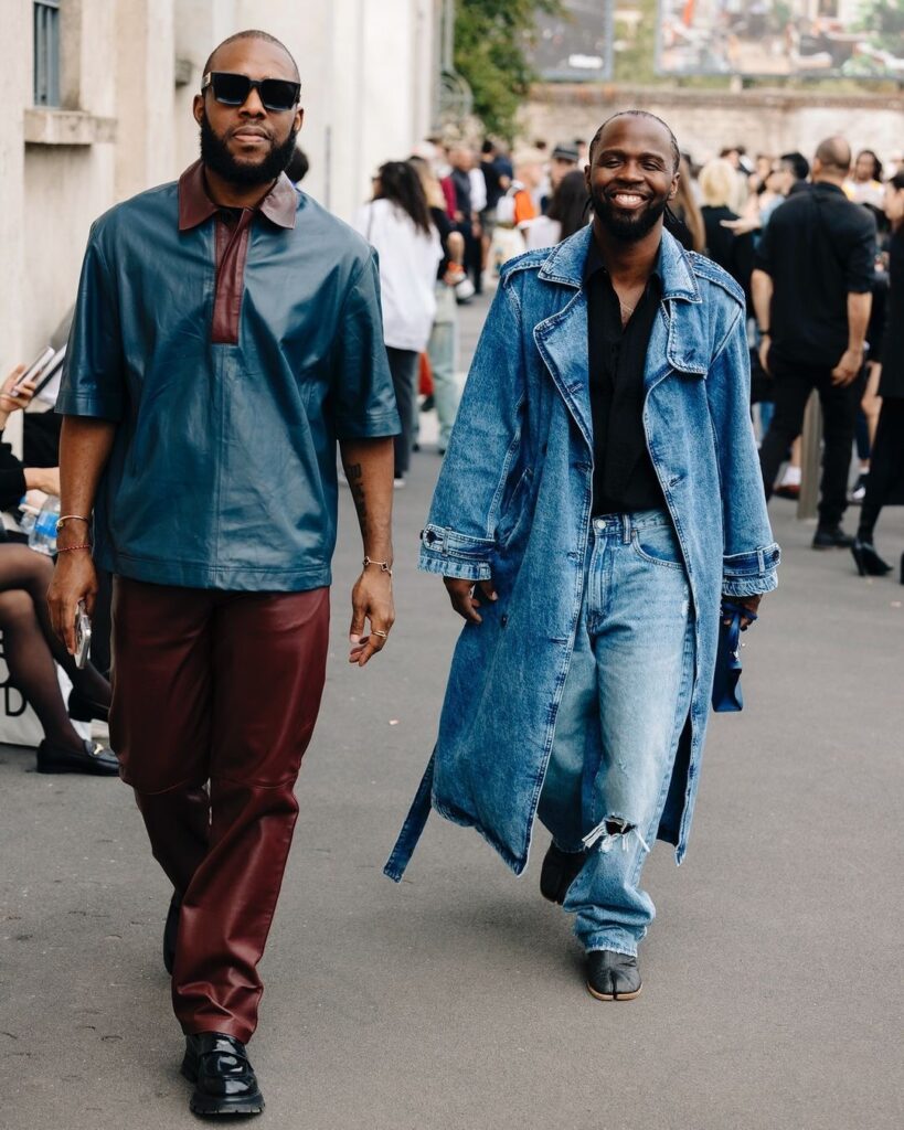 Look e referências de Total Jeans Masculino: agora é a vez dos meninos entrarem de vez nessa trend