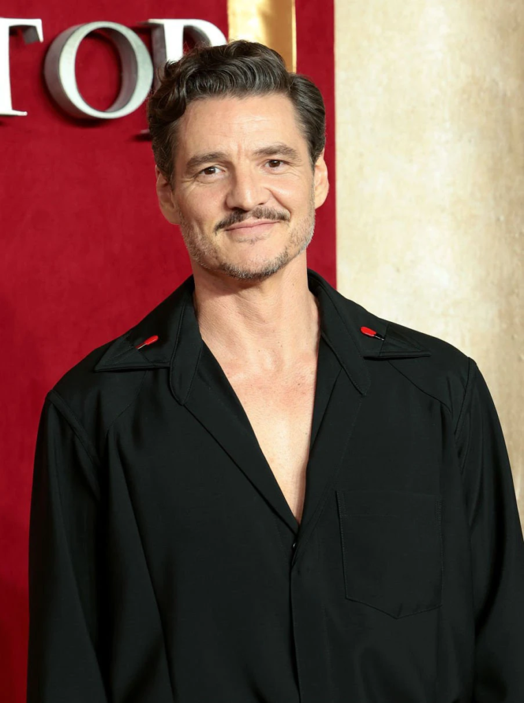 Pedro Pascal é o novo embaixador da Chanel