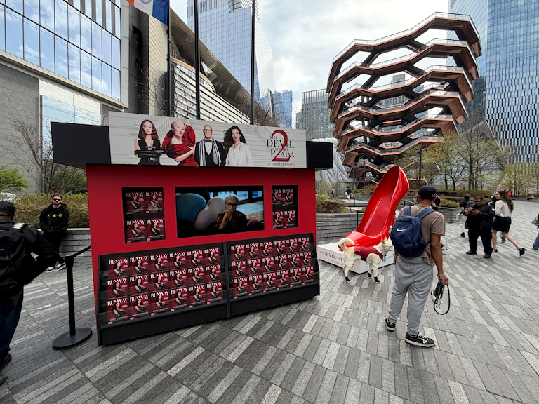 Pop-up do O Diabo Veste Prada 2 em Milão