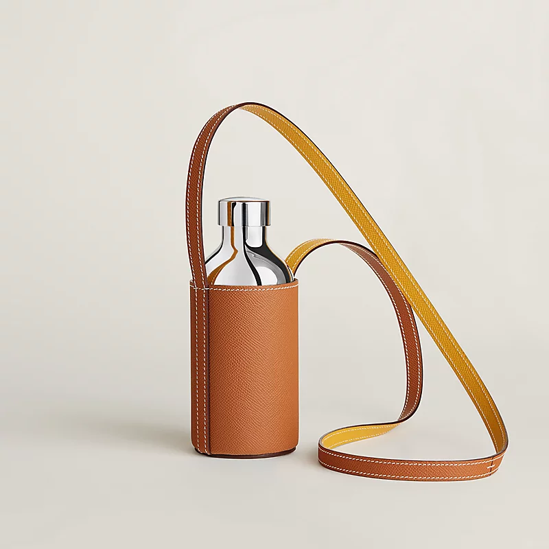 A garrafa térmica de 7.000 reais da Hermès