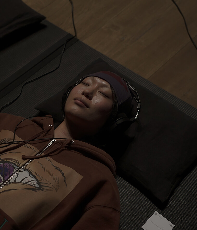 Erykah Badu transforma som em ritual de meditação