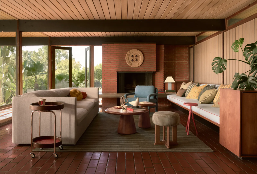 Emma Chamberlain lança coleção de decoração com a West Elm