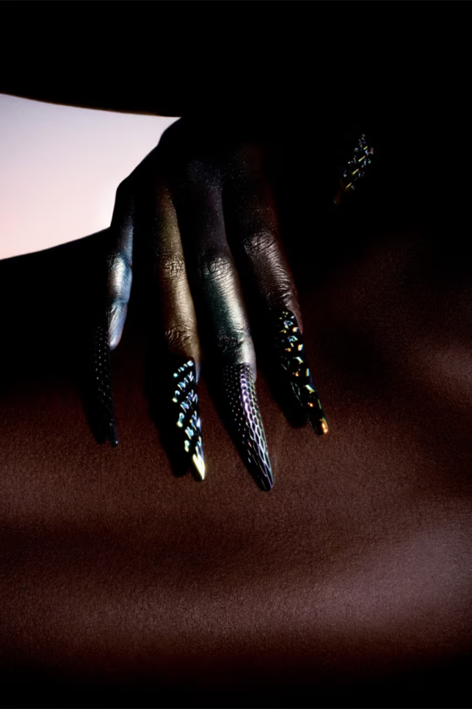 Nike lança campanha para quebrar o estigma negativo da maquiagem