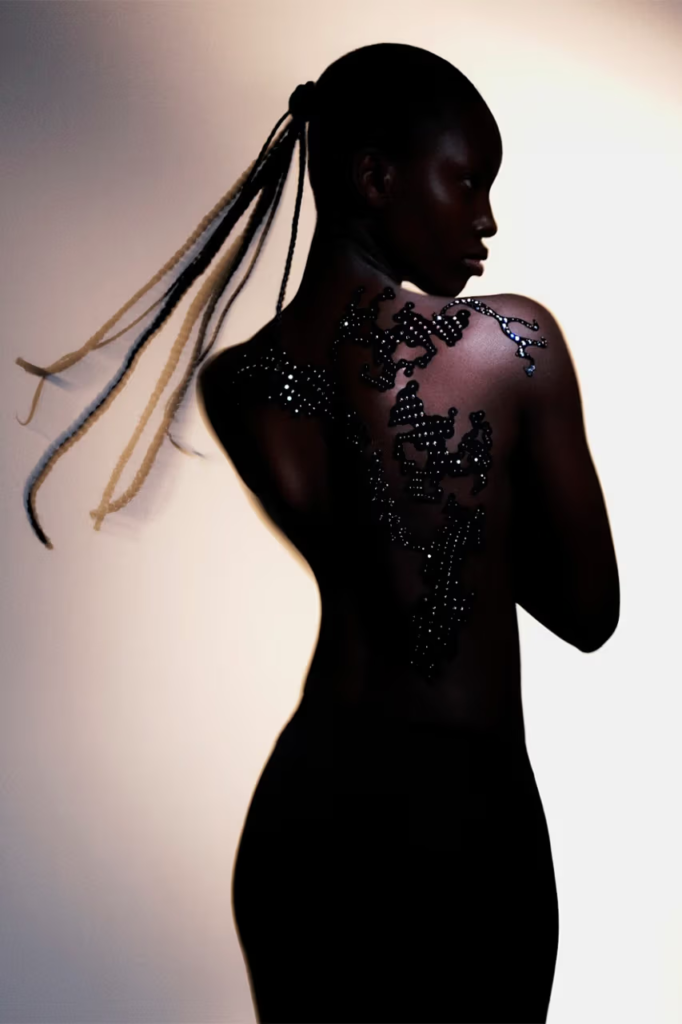 Nike lança campanha para quebrar o estigma negativo da maquiagem