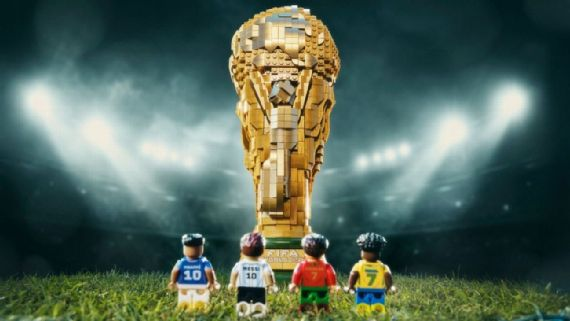 Campanha da LEGO Copa do Mundo 2026 reúne Messi, Ronaldo e Vini Jr.