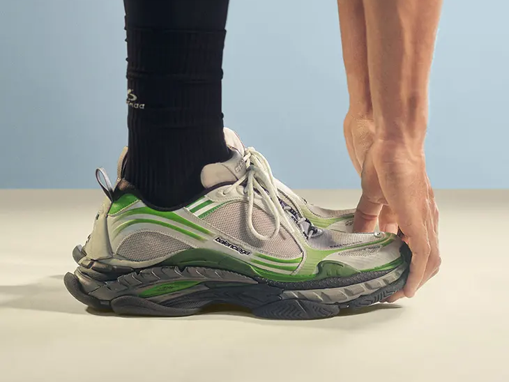 Katy Perry participa da nova campanha da Balenciaga