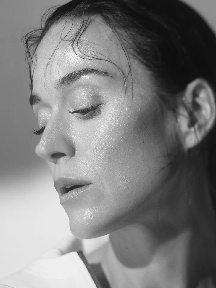 Katy Perry participa da nova campanha da Balenciaga