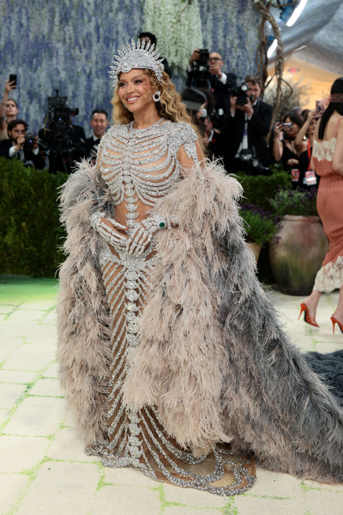 Met Gala 2026: os Looks mais Comentados da Noite; beyonce no met gala 