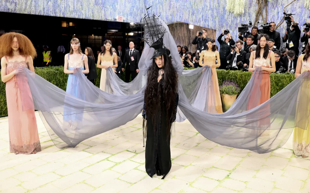 Met Gala 2026: os Looks mais Comentados da Noite; madonna met gala 2026
