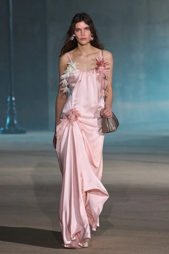Jonathan Anderson estreia na Dior com Cruise 2027 em Hollywood