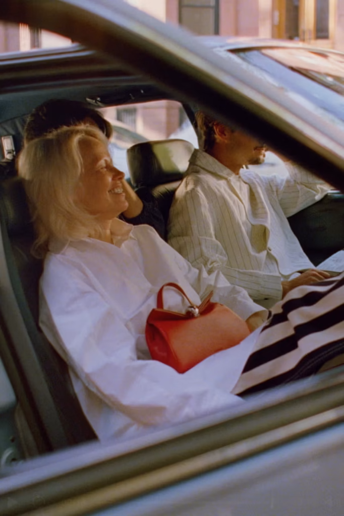 Pamela Anderson e seus filhos estrelam campanha da Jacquemus