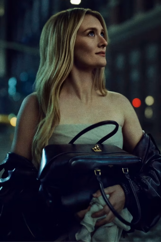 Sarah Pidgeon estrela nova campanha da Balenciaga