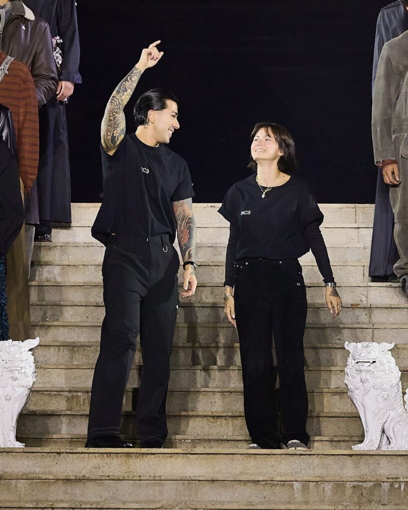 Felipe e Juliana Matayoshi, fundadores da pace, no primeiro desfile da marca em são paulo