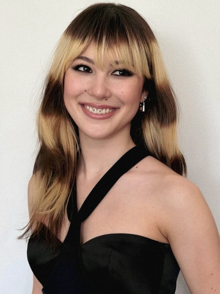 tendências de cabelo de 2026: alyssa liu halo hair