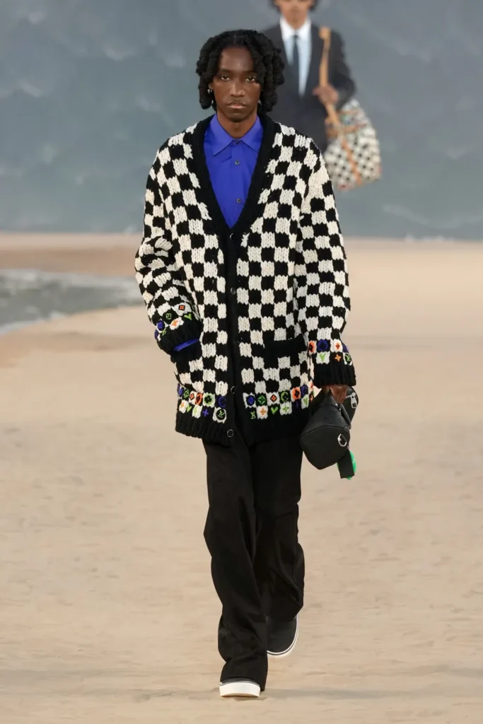desfile da louis vuitton na paris fashion week ss27