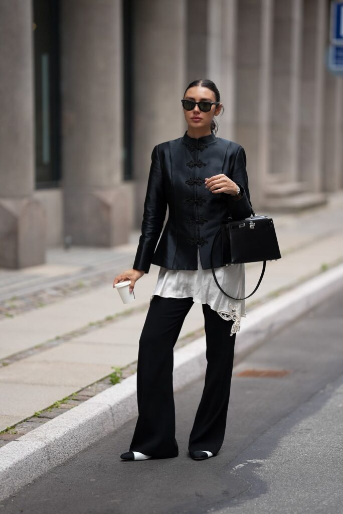 look minimalista com mandarin jacket preta