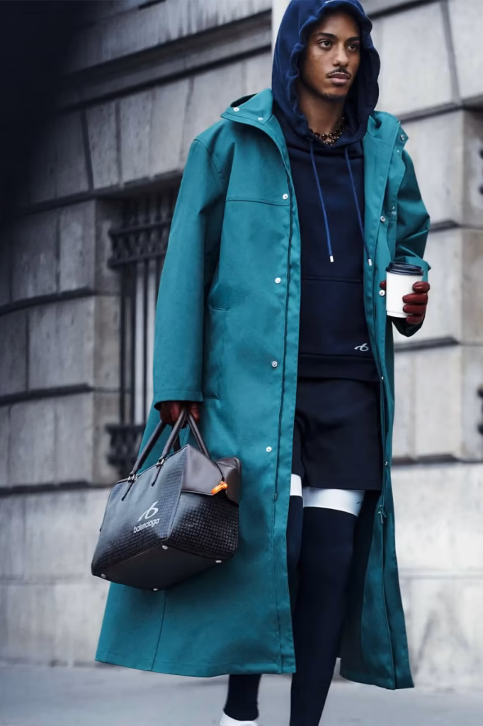Balenciaga aposta no luxo esportivo com nova linha techwear