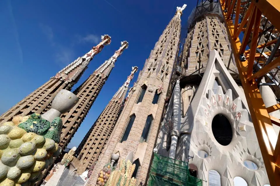 Após 144 anos, a Basílica Sagrada Família é concluída