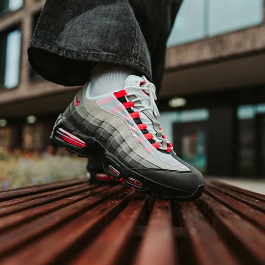 7-Eleven processa Nike por causa do Air Max 95