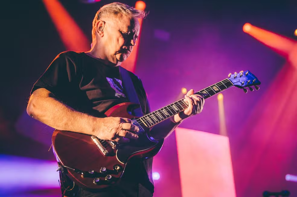 New Order marca show no Brasil após 8 anos