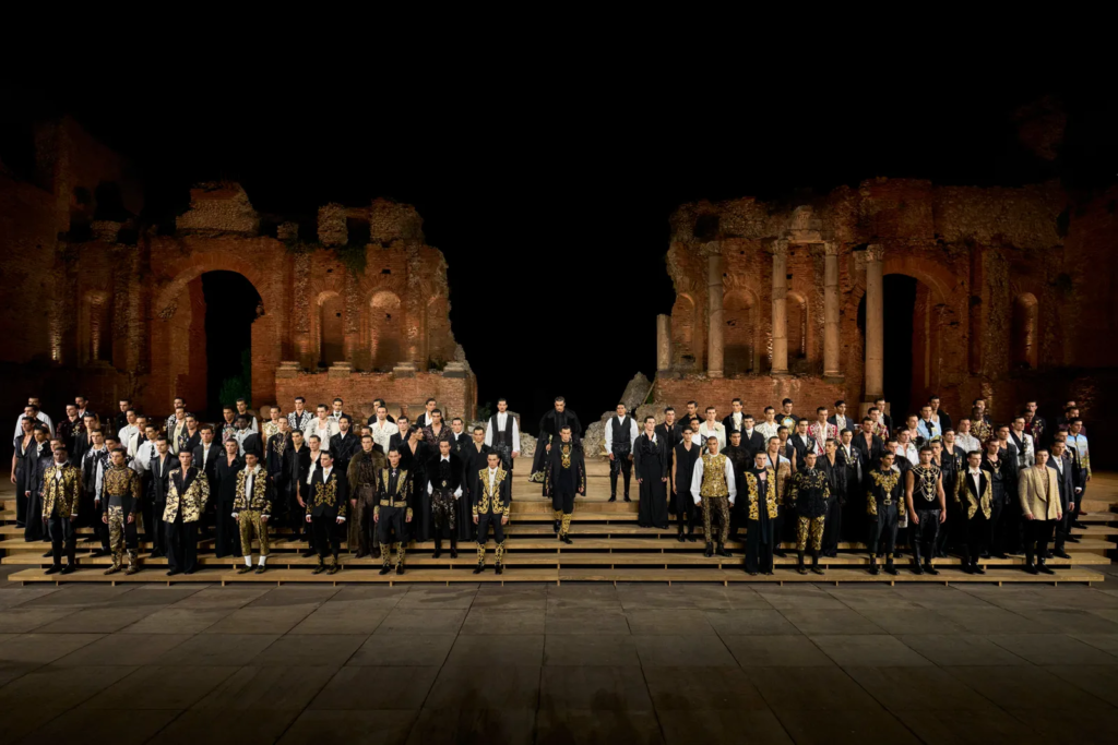 Dolce&Gabbana leva sua Alta Sartoria ao Teatro Antico de Taormina