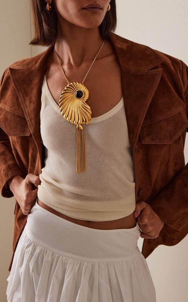look com colar de concha