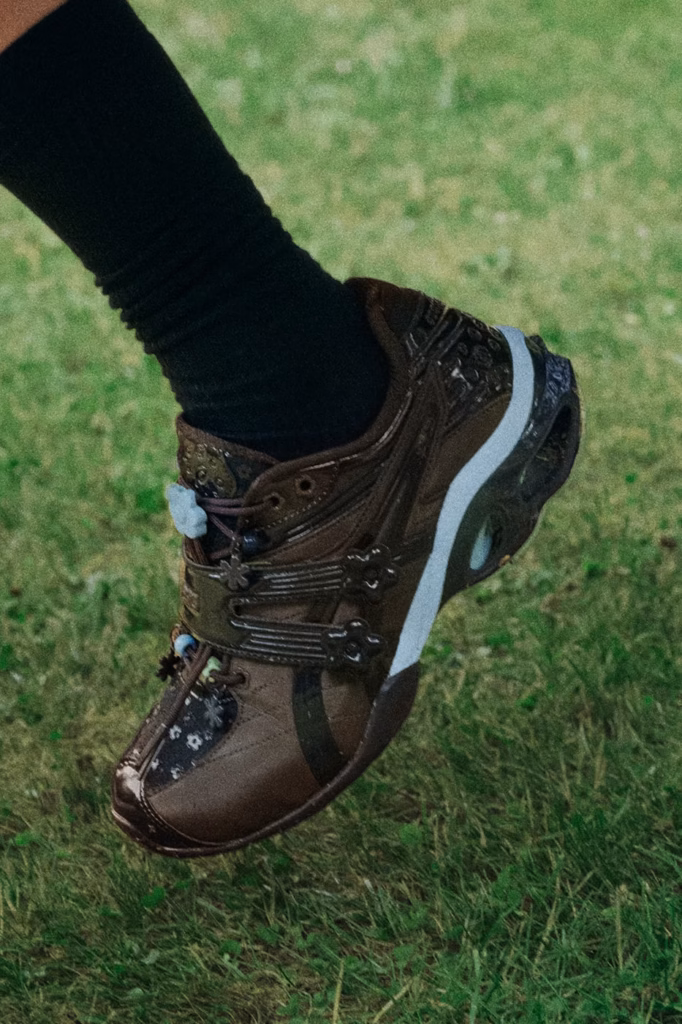 Cecilie Bahnsen adoça o novo ASICS GEL-Kinetic FR