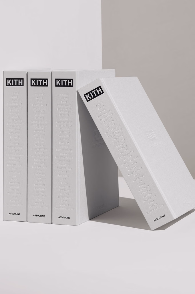 Kith celebra 15 anos com livro do seu arquivo de calçados