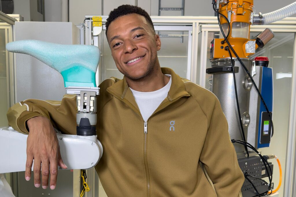 Mbappé deixa a Nike depois de 20 anos e assina com a On