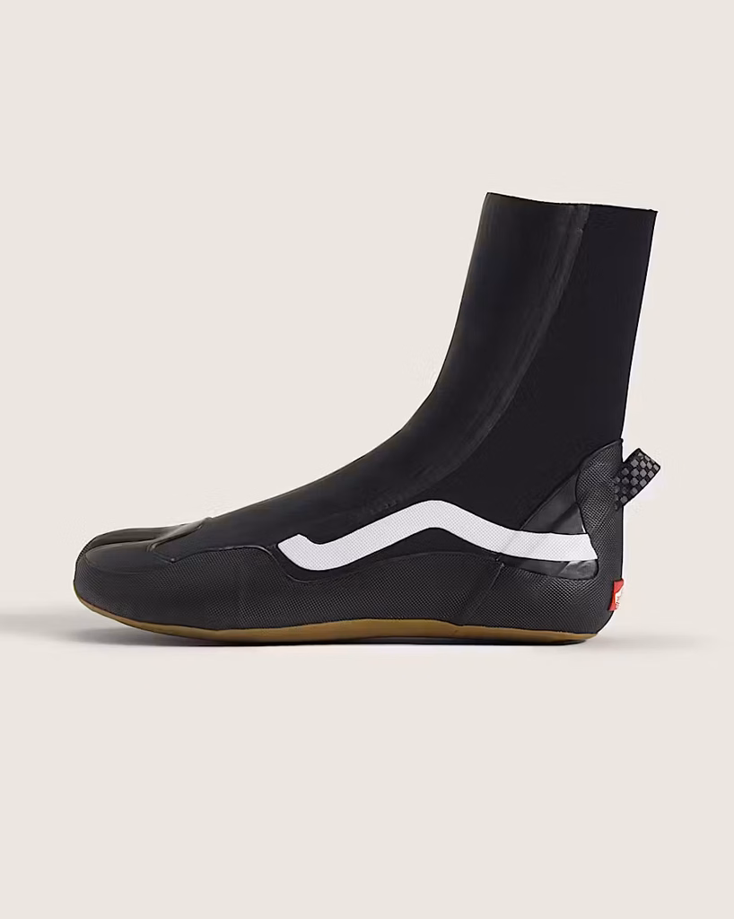 Vans lança bota de surfe com bico de tabi