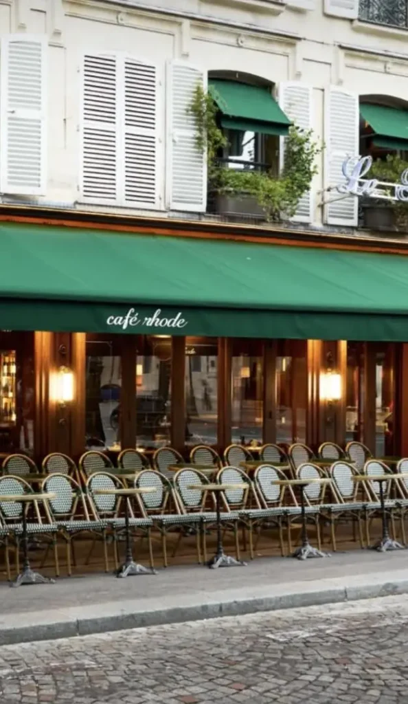 A Rhode de Hailey Bieber abriu um café em Paris